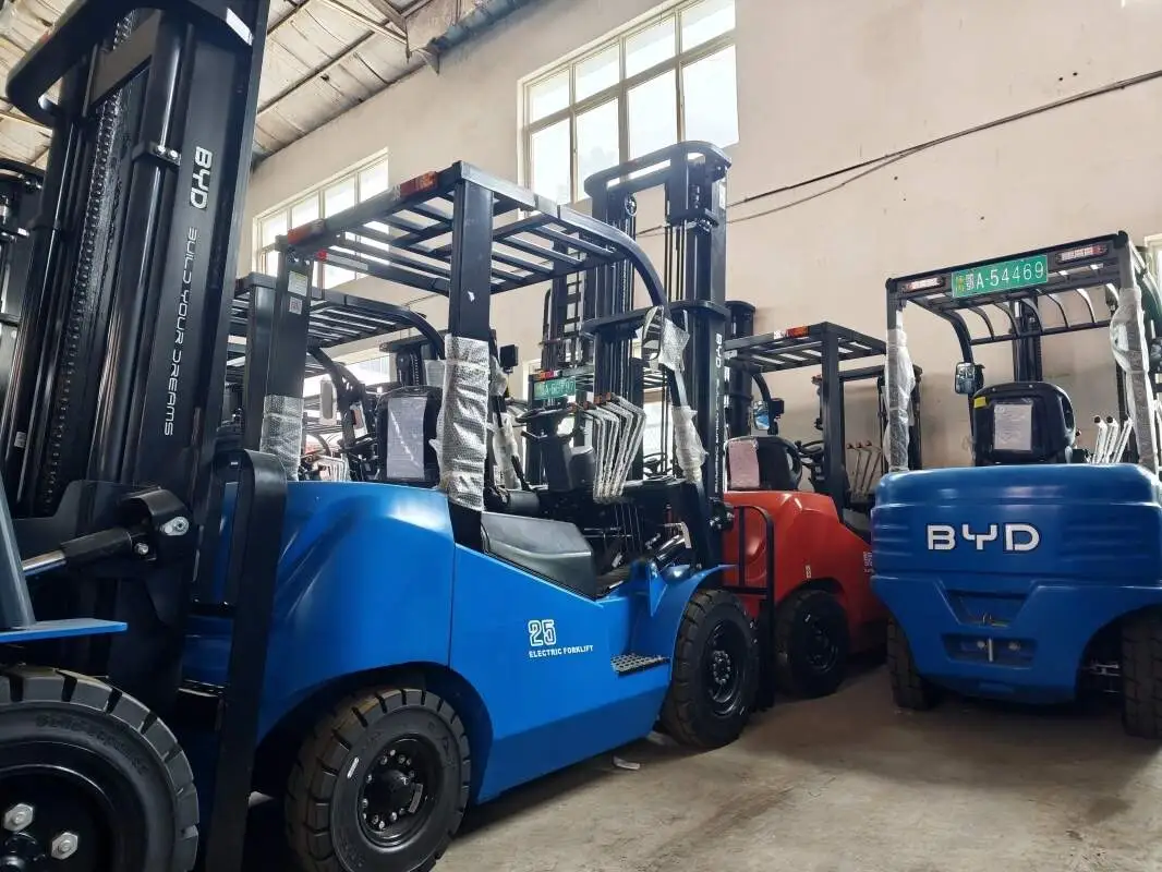 贵阳建材市场批量叉车应用案例