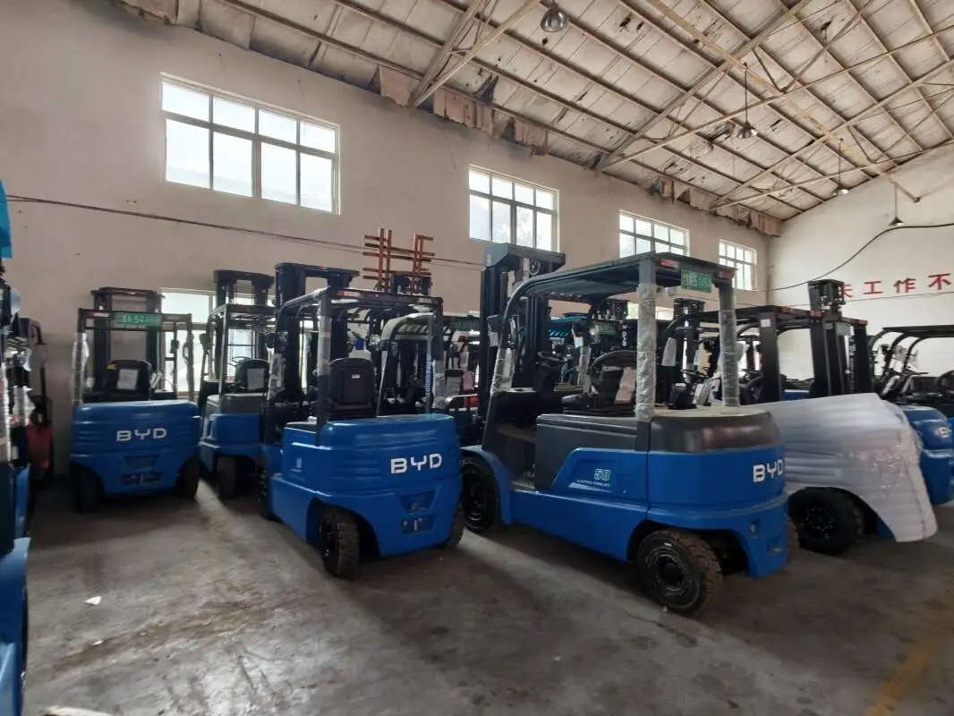 Пищевая мастерская зеленого хранения, литиевая батарея вперед AGV BYD AR серии реальный выстрел(фигура1)