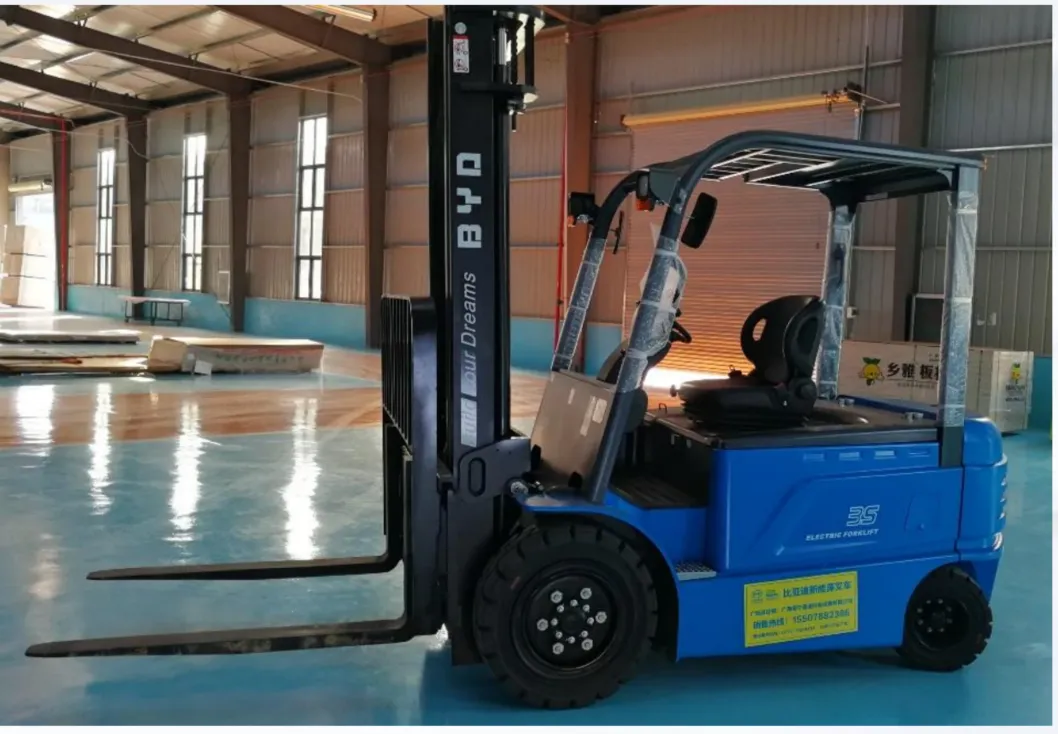 Solusi penyimpanan dan penanganan industri lembaran forklift